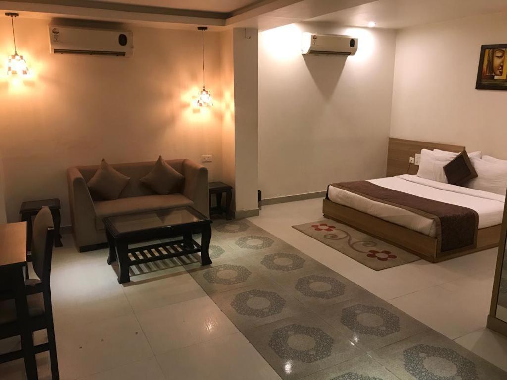 Hotel City Square Hisar Ngoại thất bức ảnh