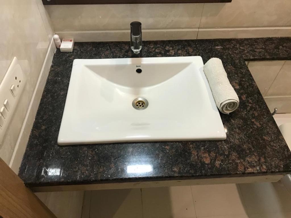 Hotel City Square Hisar Ngoại thất bức ảnh
